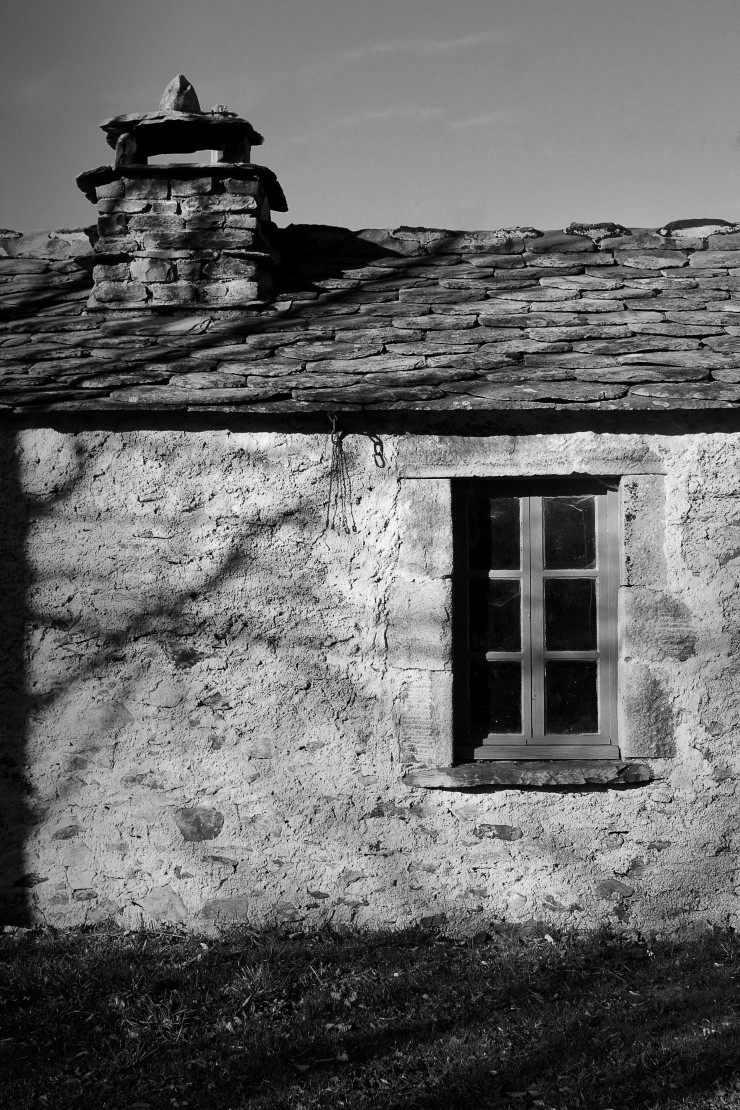 Old village house in Auvergne | Infinite belly